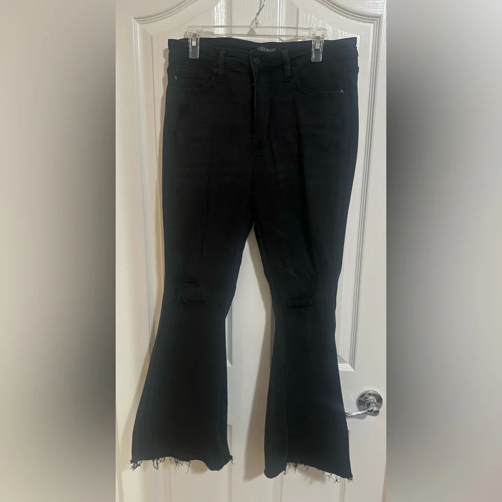 Women’s Judy Blue Flare Jeans Black Distressed Ripped Stretch‎ Goth Size 13/31.